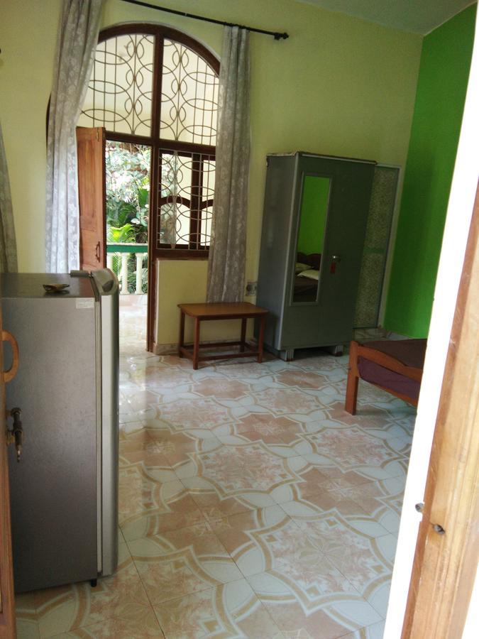 Joaquina'S Guest House Calangute Luaran gambar
